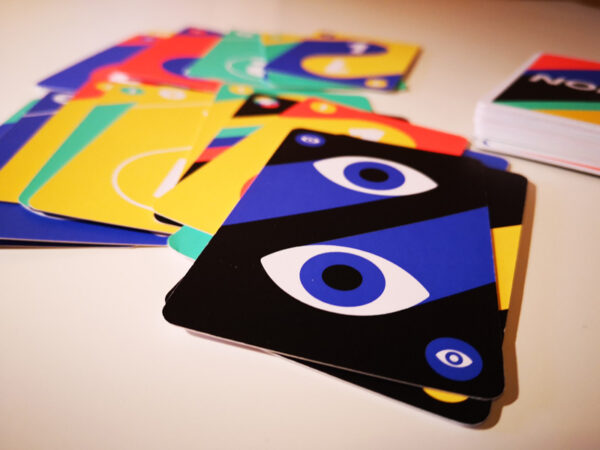 kolorowe karty do gry planszowej Nope!