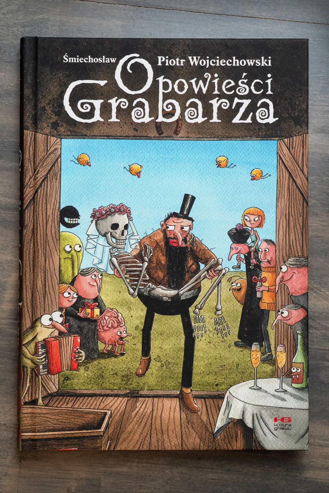 Cmentarne historie z czarnym humorem – Opowieści Grabarza Cmentarne historie z czarnym humorem – Opowieści Grabarza