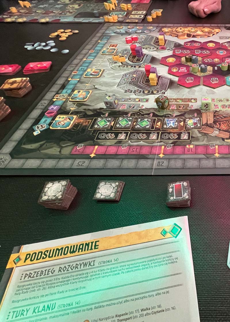 Plansza Covenant, gra wydawnictwa Portal Games (wydanie oryginalne: Devir Games).